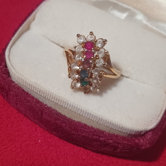 Women's simulated diamonds, emerald and Ruby. Gold tone ring size 8-8 1/2 - Picture 1 of 3